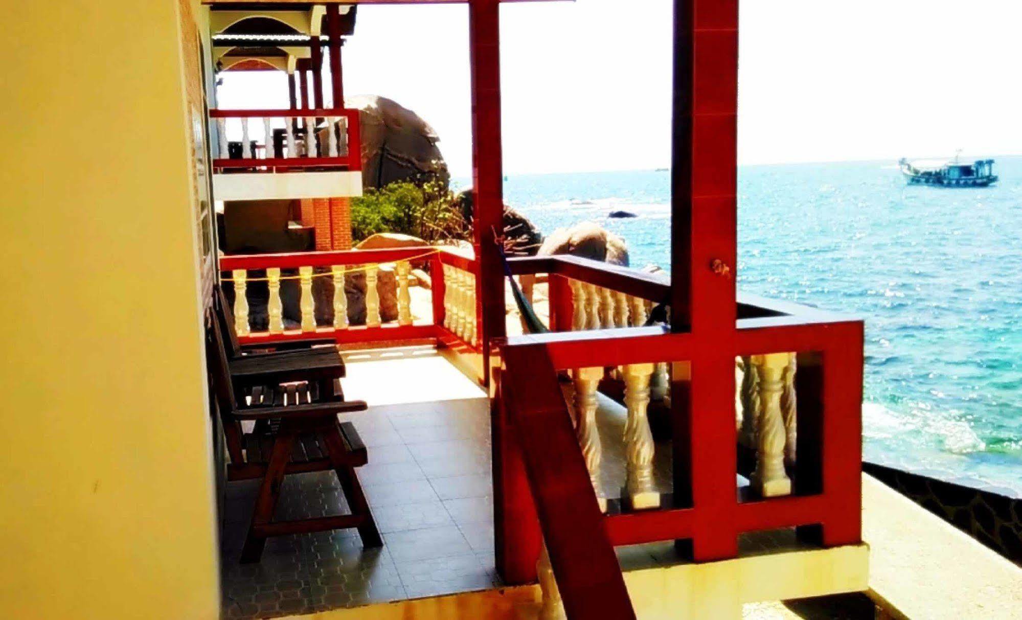 Family Tanotebay Resort Koh Tao Exterior photo