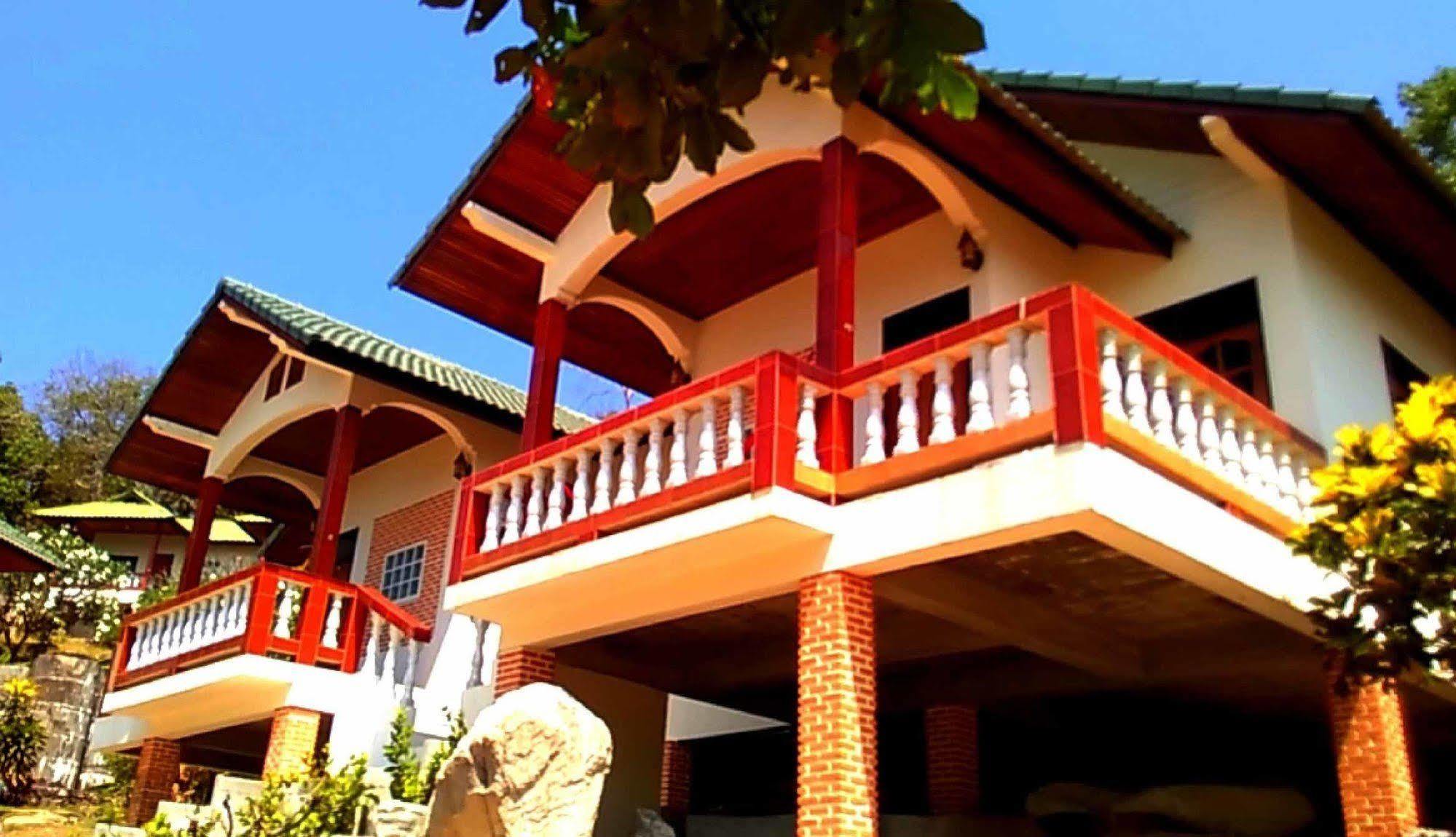 Family Tanotebay Resort Koh Tao Exterior photo