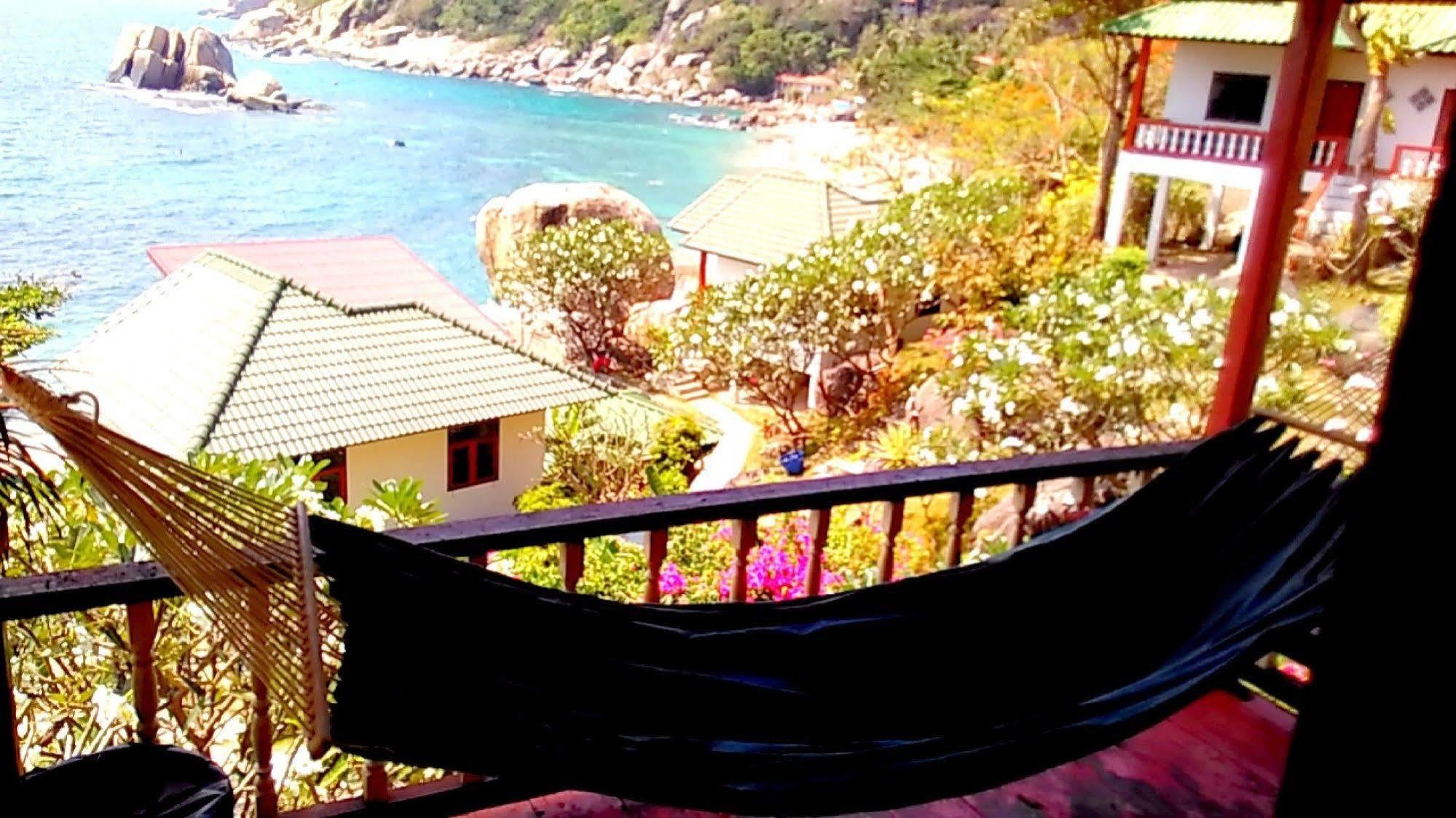 Family Tanotebay Resort Koh Tao Exterior photo