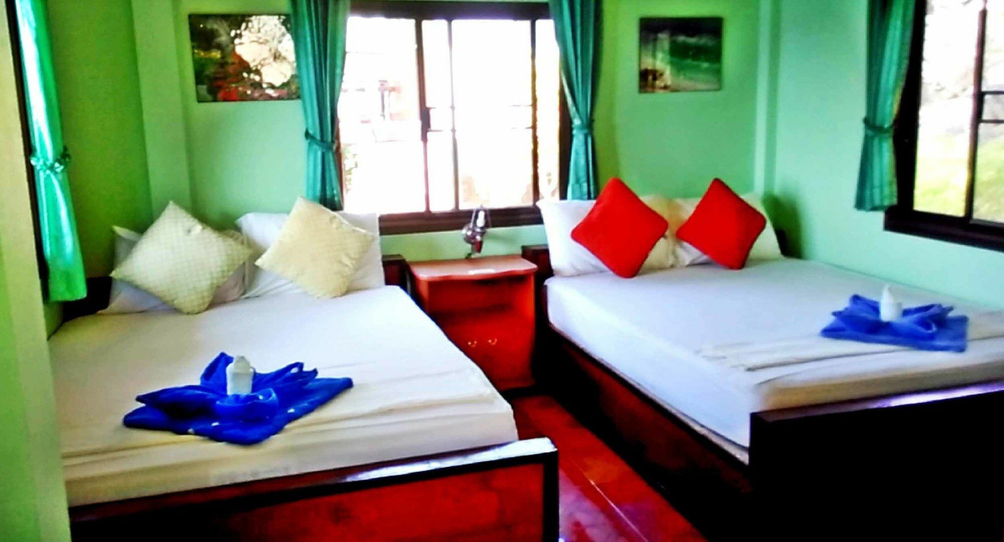 Family Tanotebay Resort Koh Tao Exterior photo